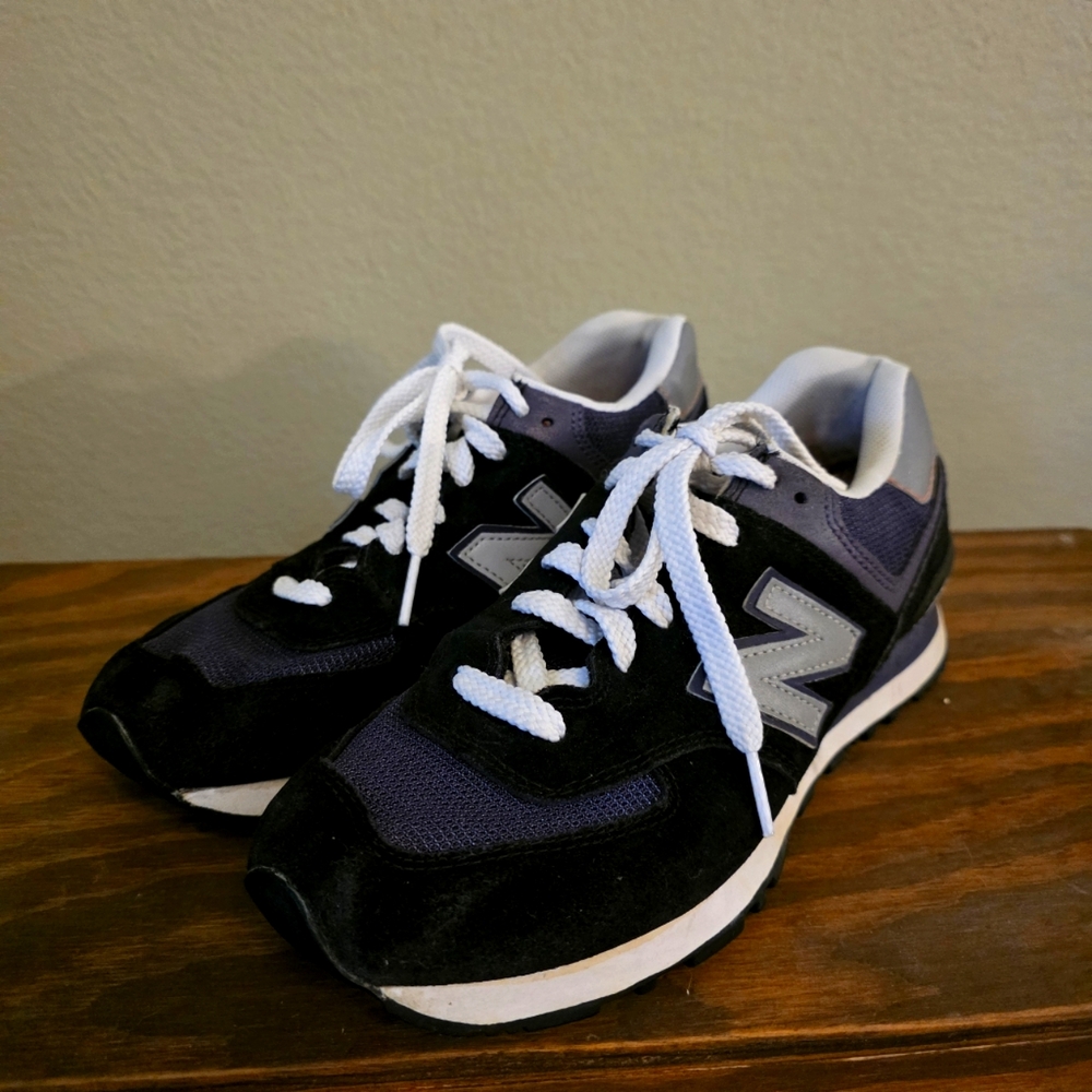 Woman New Balance 574 Blue  Size 8